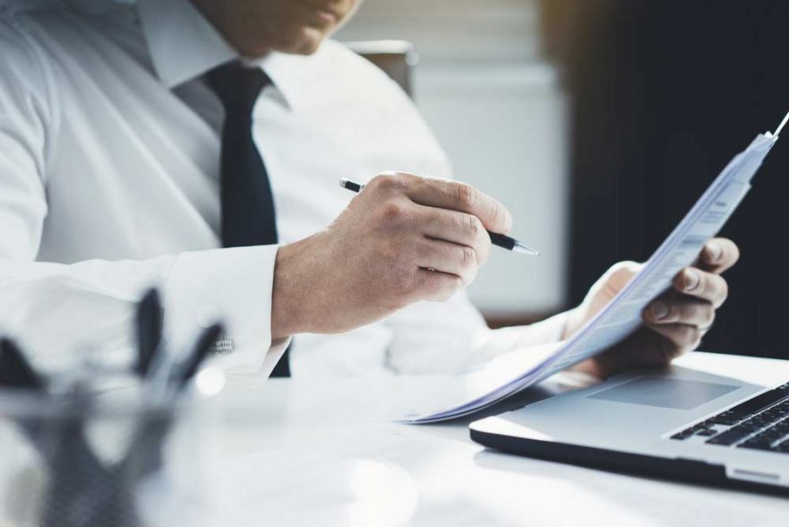 Do Lawyers Work Long Hours?